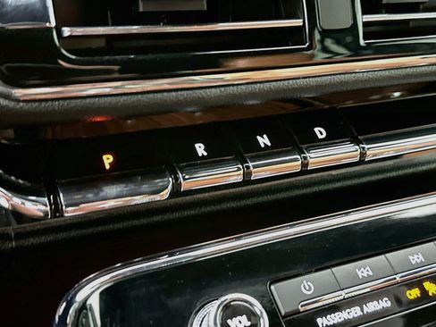 Used 2019 Lincoln Navigator Reserve w/ Cargo Package AWD/4WD image 25
