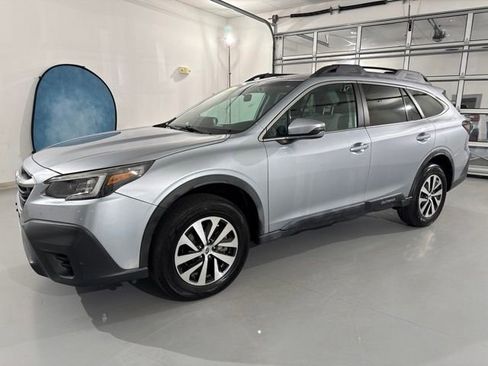 Used 2020 Subaru Outback Premium AWD/4WD image 4