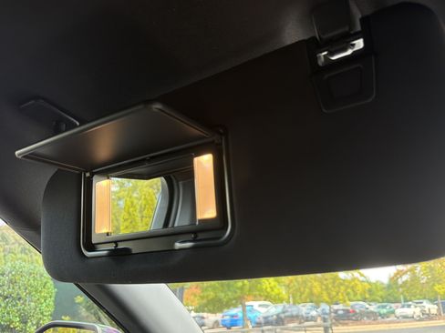 Used 2025 Ford Explorer ST-Line RWD image 48