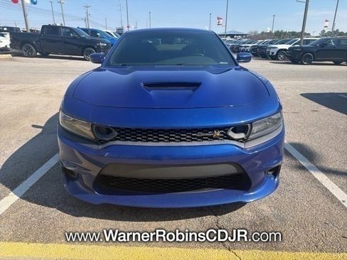 Used 2019 Dodge Charger Scat Pack image 2