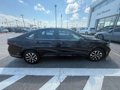 Used 2024 Volkswagen Jetta S FWD image 2