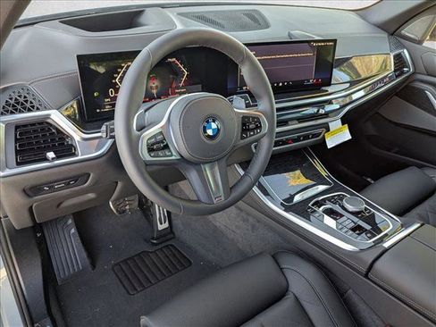New 2026 BMW X5 sDrive40i w/ M Sport Package image 3