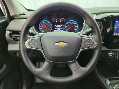 Used 2021 Chevrolet Traverse LS FWD image 12