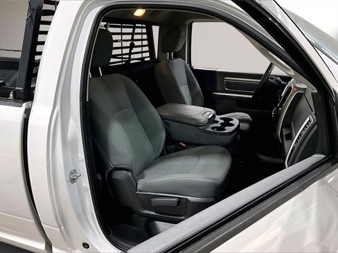 Used 2017 RAM 1500 Classic SLT image 27