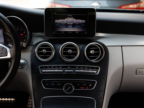 Used 2018 Mercedes-Benz C 300 Coupe image 38