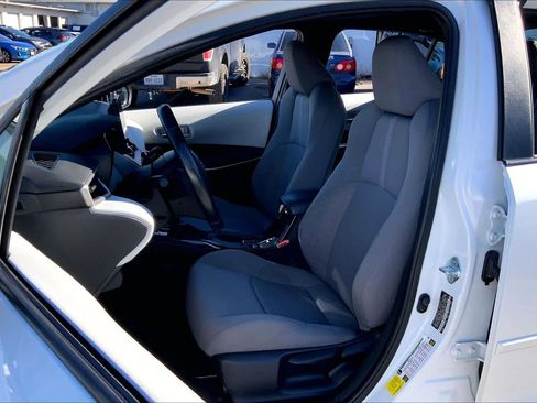 Used 2023 Toyota Corolla SE image 7