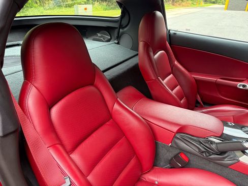 Used 2005 Chevrolet Corvette Coupe w/ Preferred Equipment Group RWD image 24