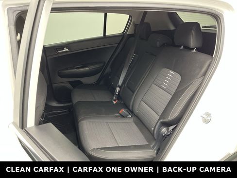 Used 2018 Kia Sportage LX AWD/4WD image 9
