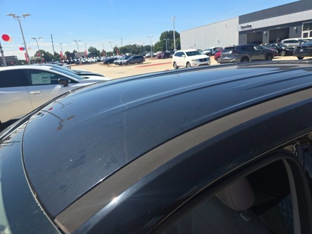Used 2023 Nissan Rogue SV AWD/4WD image 5