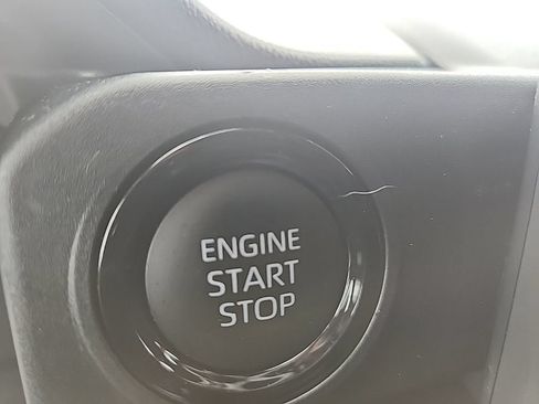 Used 2024 Toyota Tacoma SR5 AWD/4WD image 24