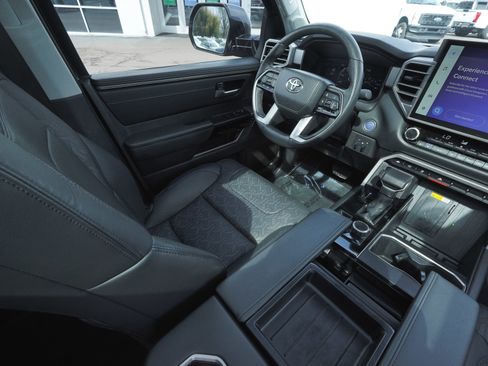 Used 2024 Toyota Tundra Limited image 47