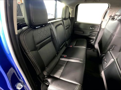 Certified 2024 Nissan Frontier SL w/ Technology Package RWD image 39
