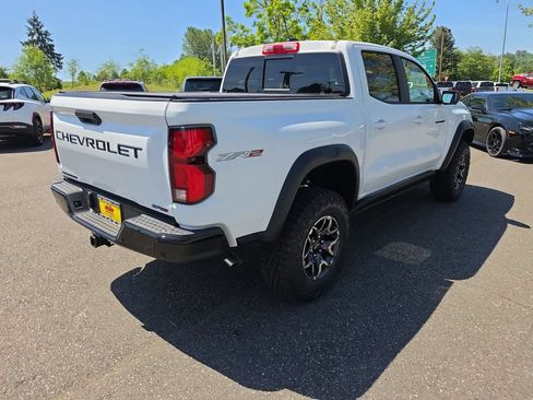 New 2026 Chevrolet Colorado ZR2 w/ Technology Package AWD/4WD image 6