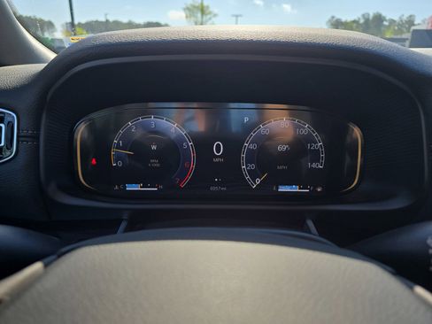 Used 2024 Jeep Wagoneer 4WD image 22