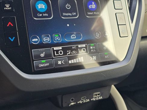 Certified 2025 Subaru Forester Premium AWD/4WD image 20