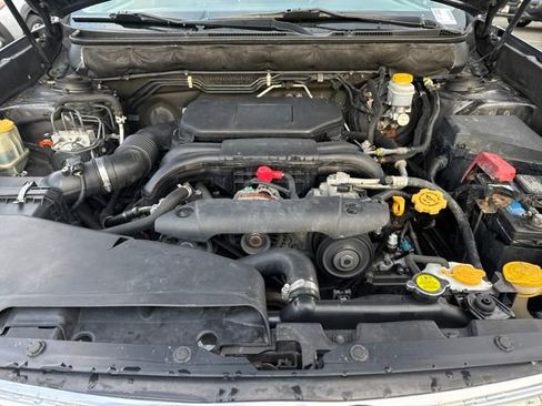 Used 2011 Subaru Outback 2.5i Premium image 28