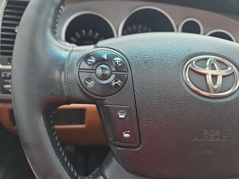 Used 2012 Toyota Tundra Limited w/ Platinum Pkg RWD image 19