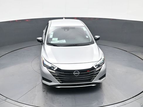 New 2025 Nissan Versa SR w/ Trunk Package image 26