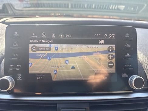 Used 2018 Honda Accord Touring image 18