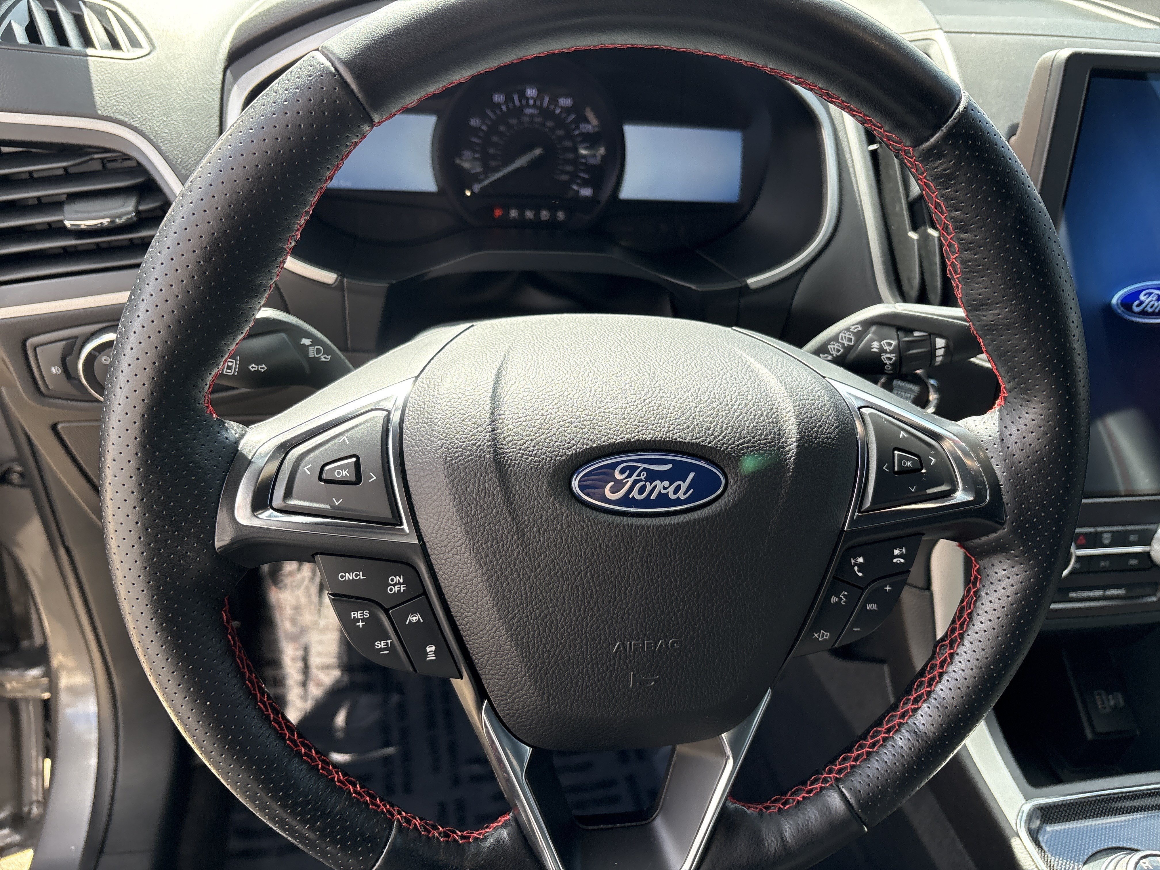 Used 2021 Ford Edge ST-Line AWD/4WD image 10