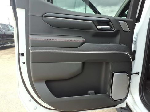 New 2026 GMC Sierra 1500 AT4X AWD/4WD image 18