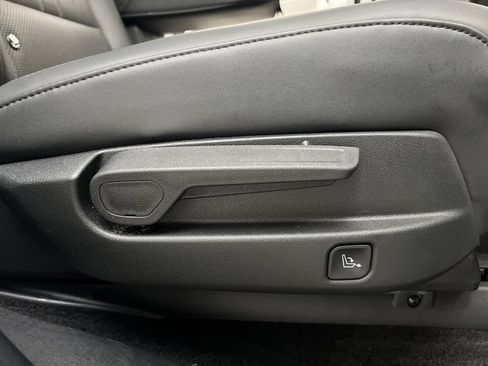 Used 2026 Hyundai Santa Fe SEL FWD image 24