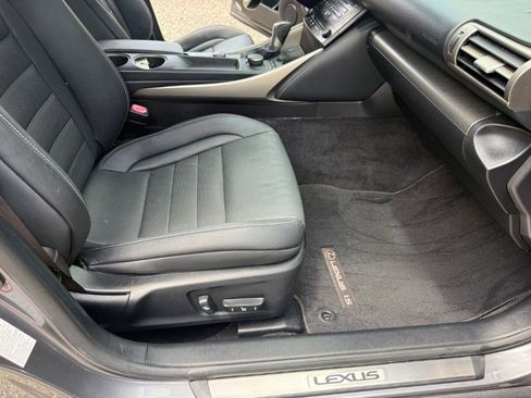 Used 2014 Lexus IS 250 w/ F-Sport Package RWD image 28