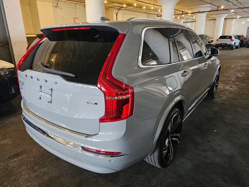 Certified 2025 Volvo XC90 B6 Ultra w/ Protection Package AWD/4WD image 4