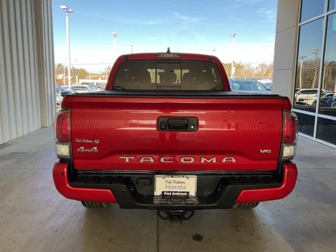 Used 2021 Toyota Tacoma TRD Sport w/ Advanced Technology Package image 19