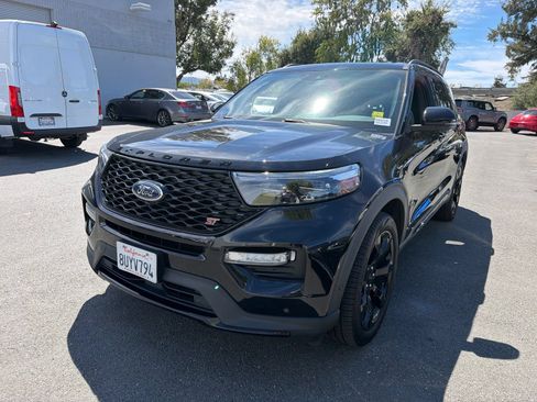 Used 2021 Ford Explorer ST w/ Equipment Group 401A AWD/4WD image 3