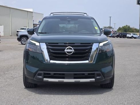 Used 2025 Nissan Pathfinder Platinum w/ Cargo Package AWD/4WD image 2