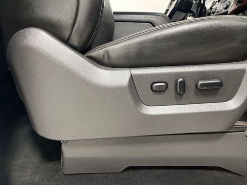 Used 2014 Ford F350 Lariat image 32
