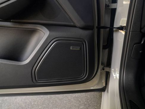 New 2026 Porsche Macan GTS image 16