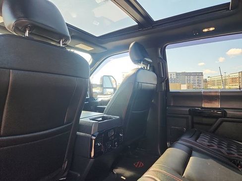 Used 2022 Ford F250 Lariat w/ Lariat Ultimate Package AWD/4WD image 24