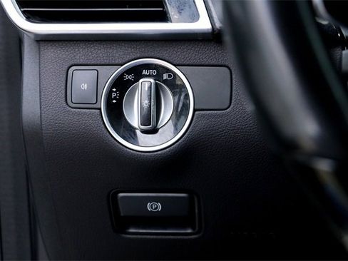 Used 2019 Mercedes-Benz GLS 550 4MATIC image 21