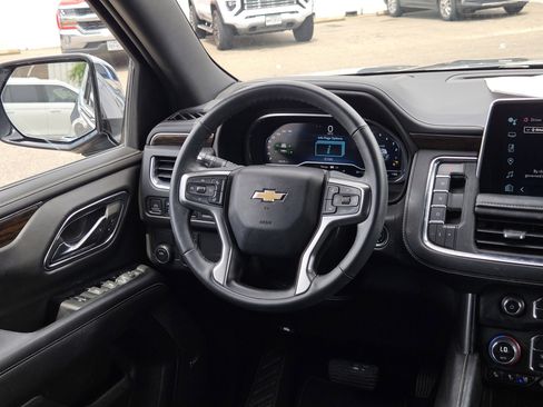 Used 2023 Chevrolet Tahoe Premier RWD image 16