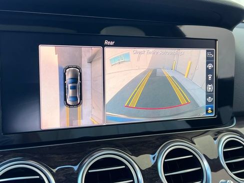 Used 2019 Mercedes-Benz E 300 image 33