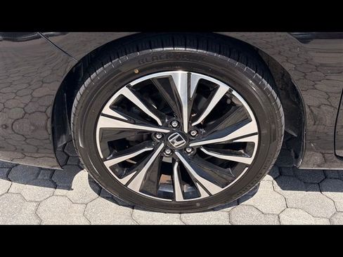 Certified 2017 Honda Accord EX-L image 20