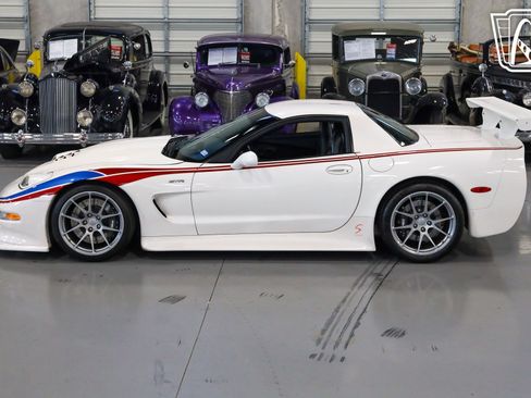 Used 2002 Chevrolet Corvette Z06 w/ Memory Pkg RWD image 30