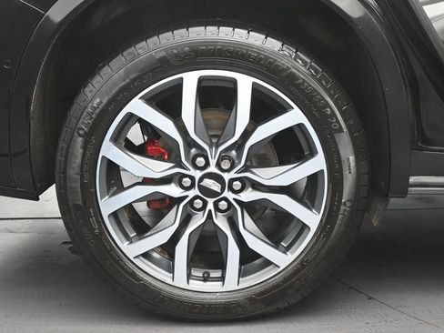 Used 2024 Cadillac XT6 Sport w/ Technology Package AWD/4WD image 10