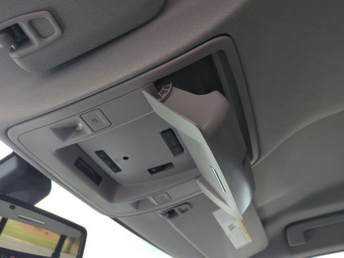 Used 2018 Chevrolet Silverado 1500 LTZ w/ Sport Package image 28