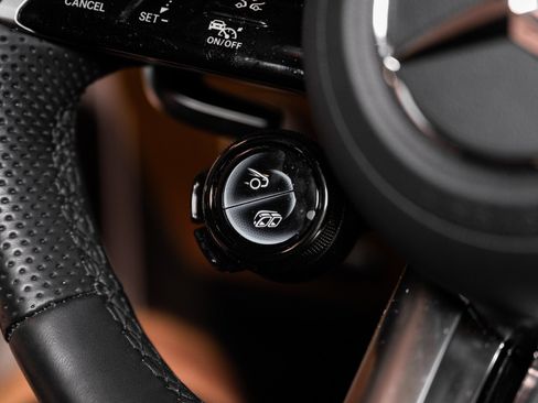Used 2025 Mercedes-Benz AMG GT 63 image 42