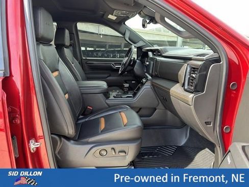 Certified 2025 GMC Sierra 1500 AT4 w/ Technology Package AWD/4WD image 18