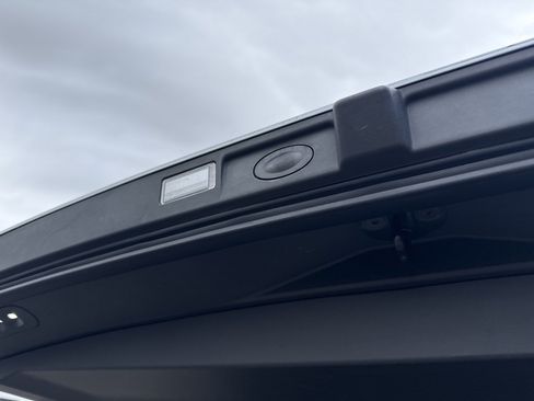 Used 2022 Rivian R1S Launch Edition AWD/4WD image 17