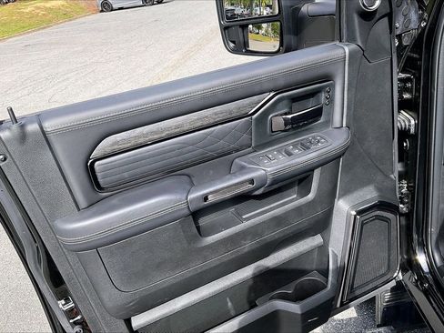 Used 2026 RAM 3500 Limited AWD/4WD image 29