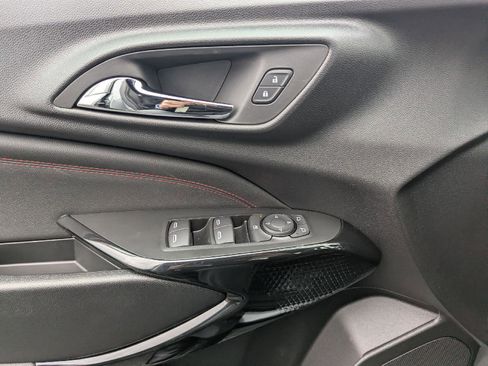 New 2026 Chevrolet Trax RS w/ Driver Confidence Package FWD image 32