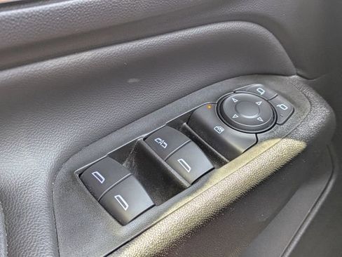 Used 2022 Chevrolet Equinox LT FWD image 29