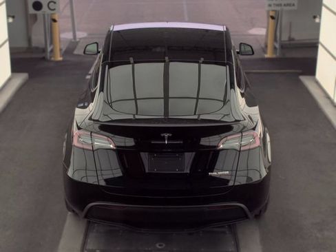 Used 2025 Tesla Model Y Performance AWD/4WD image 5