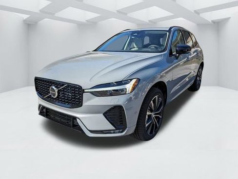 Certified 2025 Volvo XC60 B5 Plus w/ Protection Package Premier image 9