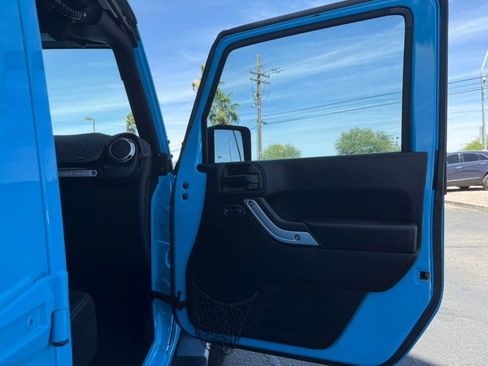 Used 2017 Jeep Wrangler Unlimited Sahara w/ Max Tow Package AWD/4WD image 32